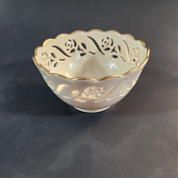 VTG LENOX IVORY FINE PORCELAIN PIERCED ROSES 24K GOLD TRIM DISH BOWL MADE in USA - Picture 2 of 6
